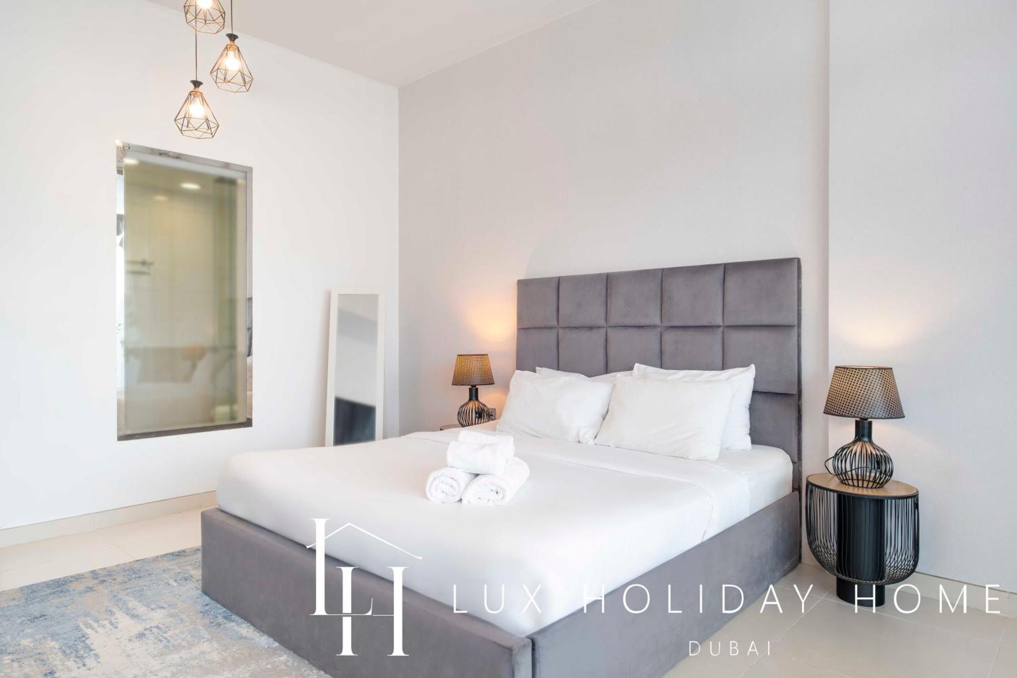 Lux - Opulent Island Suite Burj Khalifa View 1 ドバイ エクステリア 写真